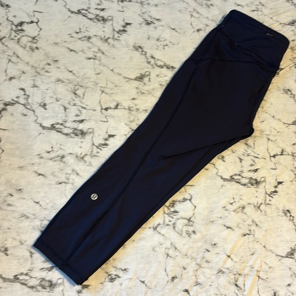 Lululemon Final Lap Crop *23" - Picture 2 of 8